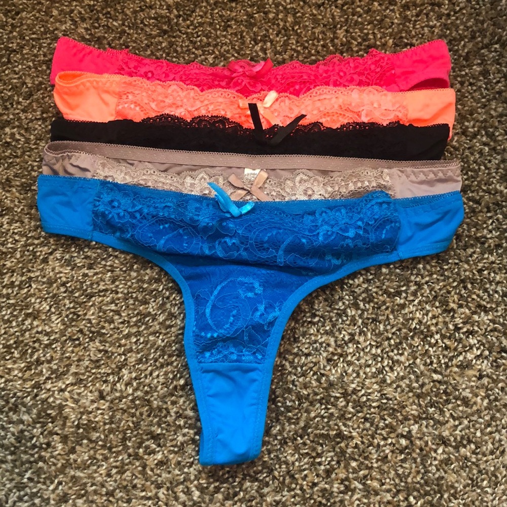 Thong bundle